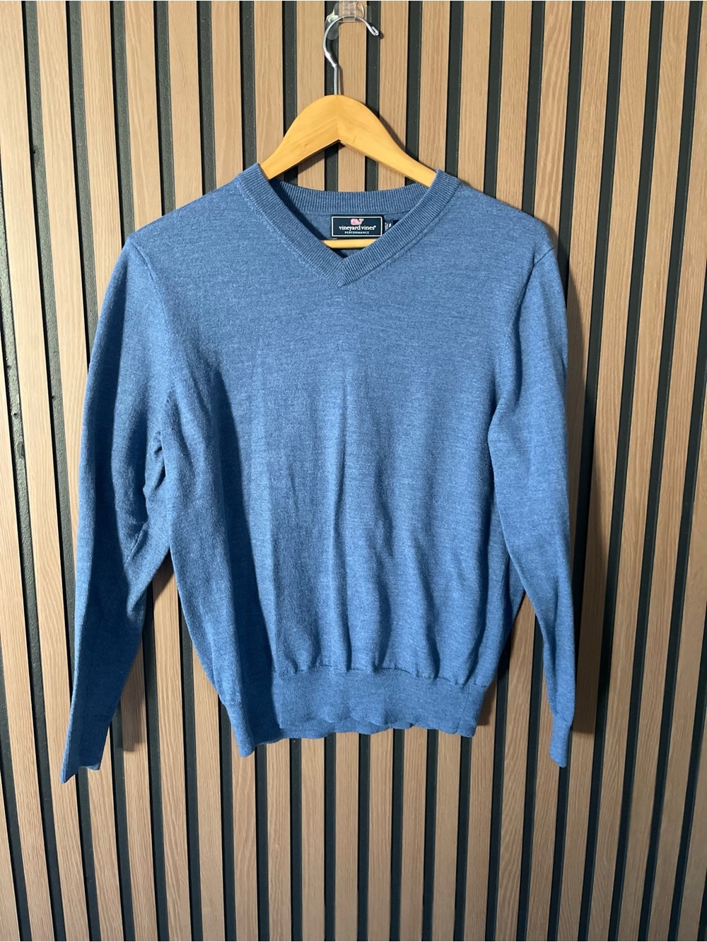 Men’s Vineyard Vines Performance merino sweater - size M